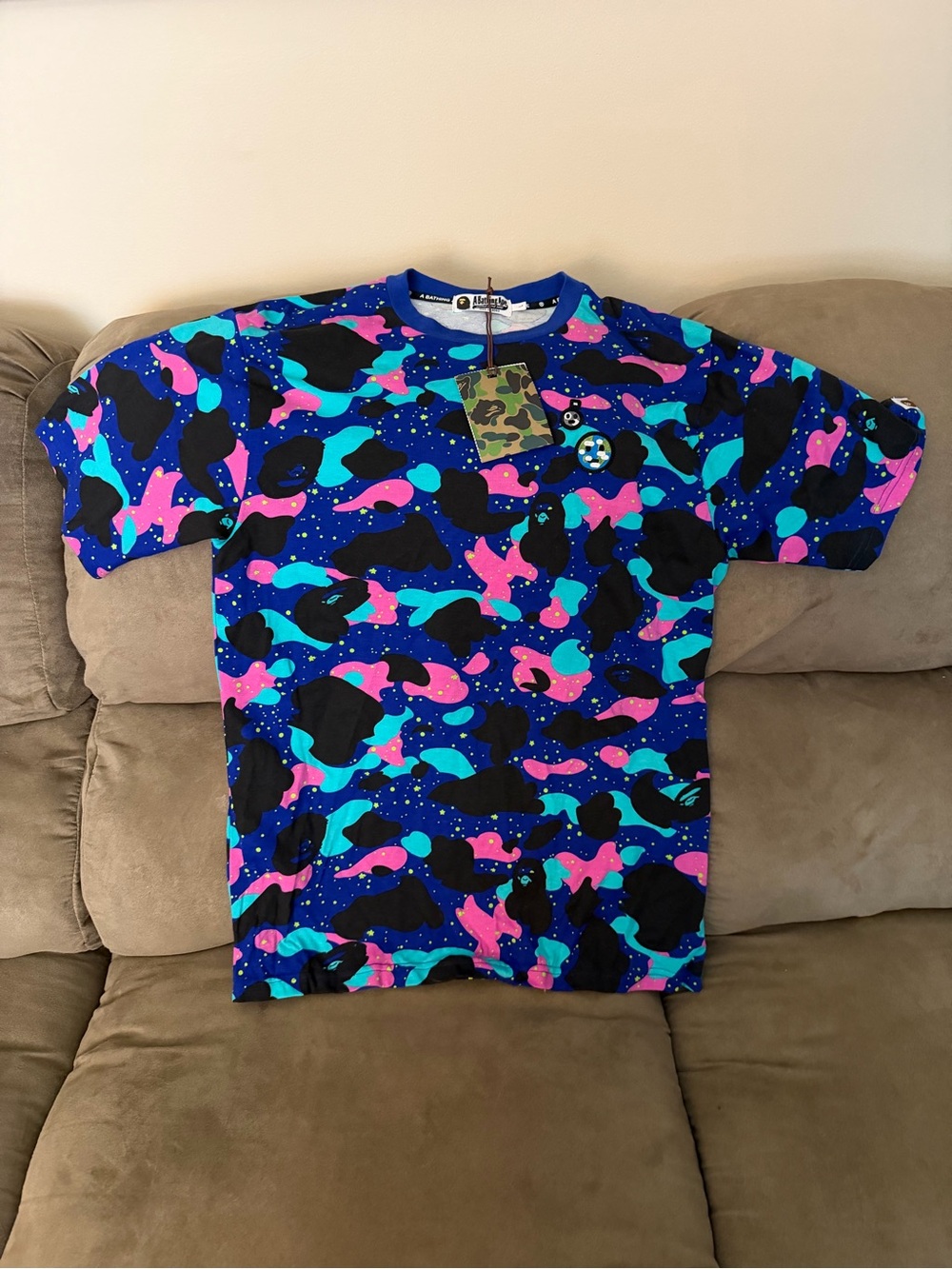 Camouflage Print Crewneck Tee - Blue, Pink & Teal